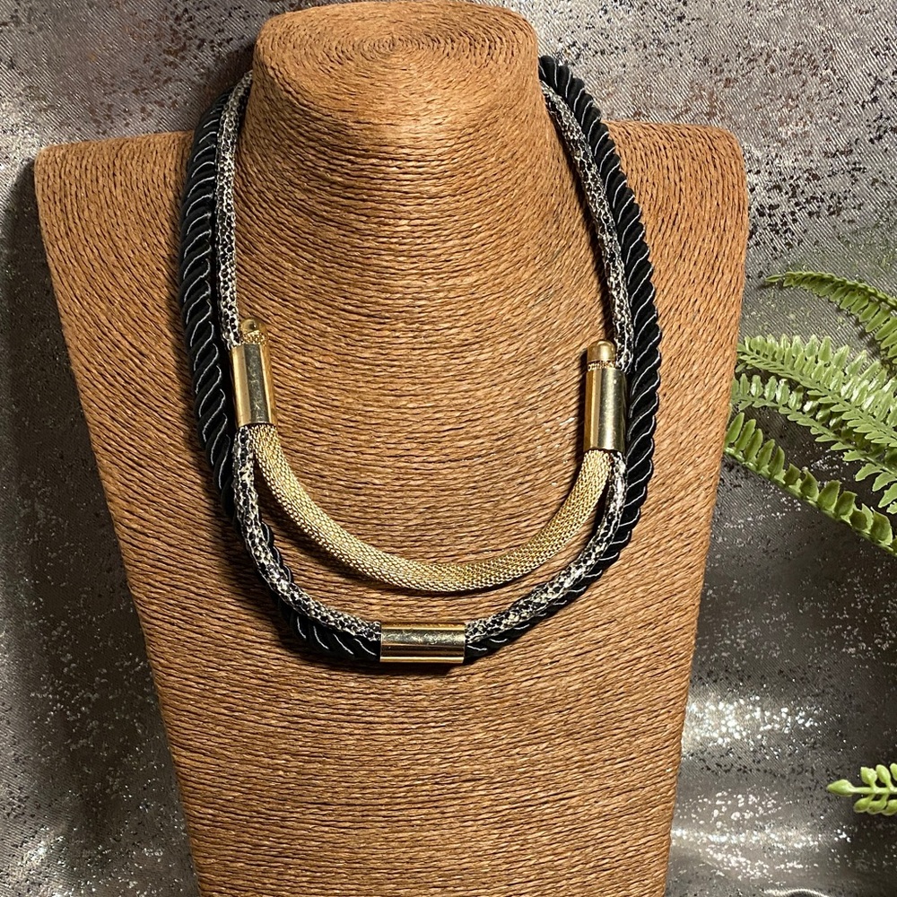 Elegant Black and Gold Necklace